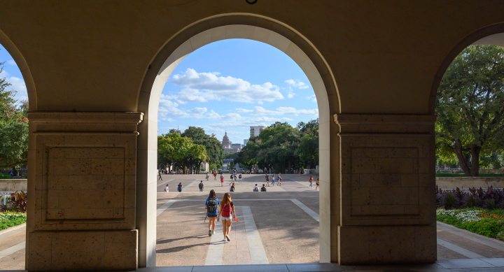 Arch and Main with students and Capitol